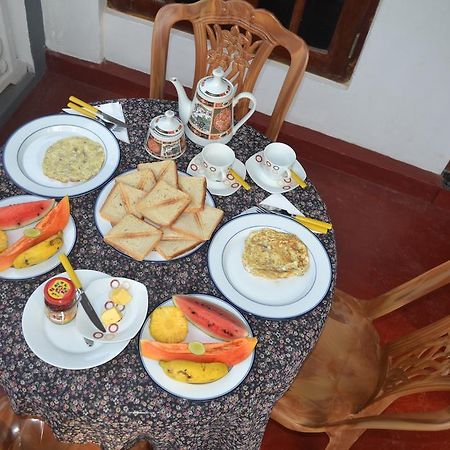 Hansi Villa Bentota Quarto foto