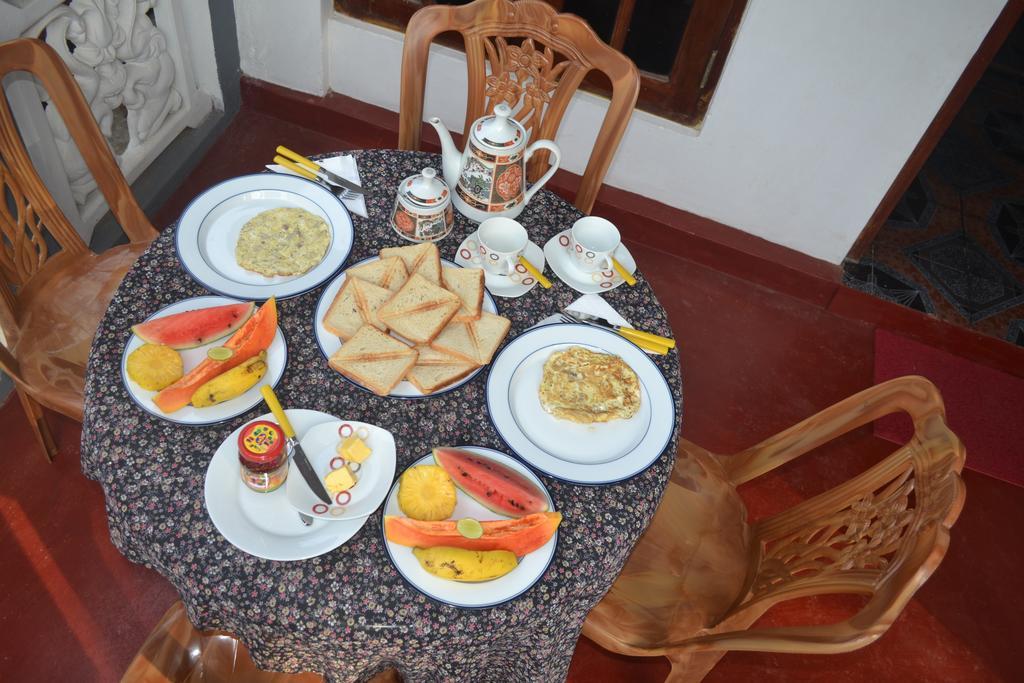 Hansi Villa Bentota Quarto foto