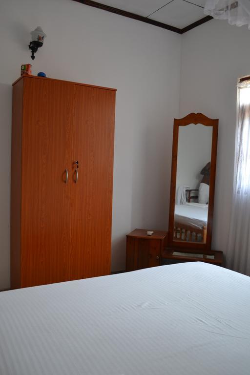 Hansi Villa Bentota Quarto foto